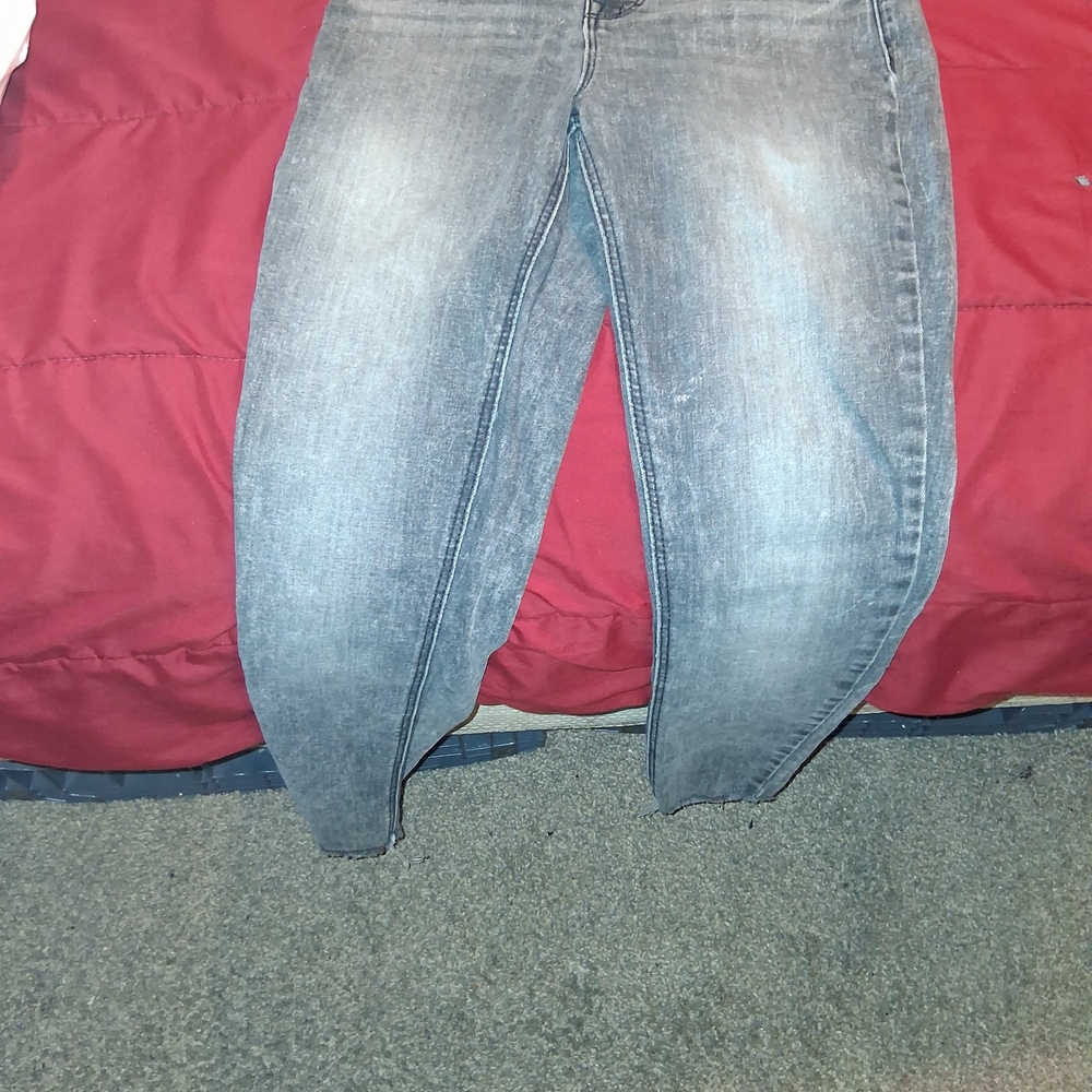 Old Navy Women's Straight Leg Jeans in Gray